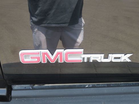 Used 1997 GMC Yukon 4WD 2-Door w/ Marketing Opt Pkg 2 image 13