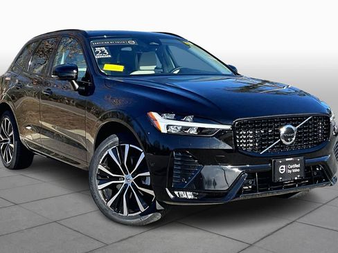 Certified 2023 Volvo XC60 B5 Plus w/ Climate Package image 2