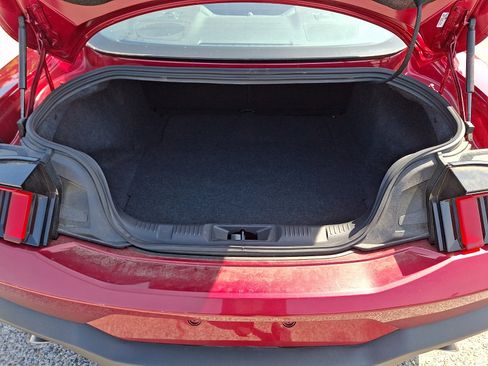 Used 2025 Ford Mustang Coupe RWD image 32