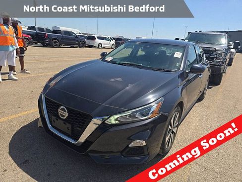 Used 2022 Nissan Altima 2.5 SV FWD image 1