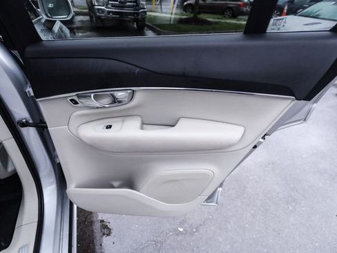 Used 2020 Volvo XC90 T6 Momentum w/ Protection Package Premier AWD/4WD image 64