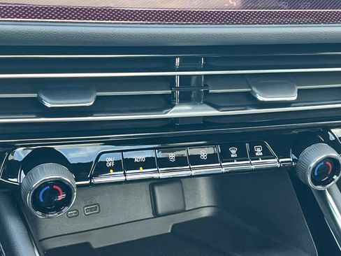 New 2026 Chevrolet Traverse RS image 19