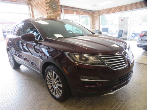 Used 2018 Lincoln MKC Reserve w/ Lincoln MKC Climate Package image 3