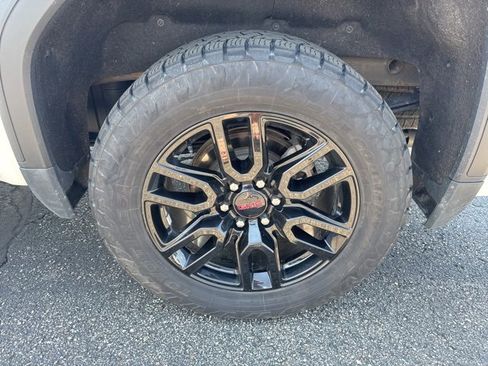Used 2023 GMC Sierra 1500 Elevation image 23