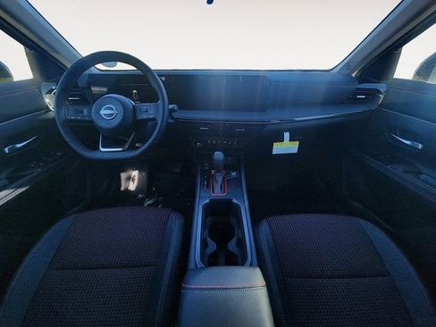 New 2025 Nissan Kicks SR w/ Illumination Package image 10