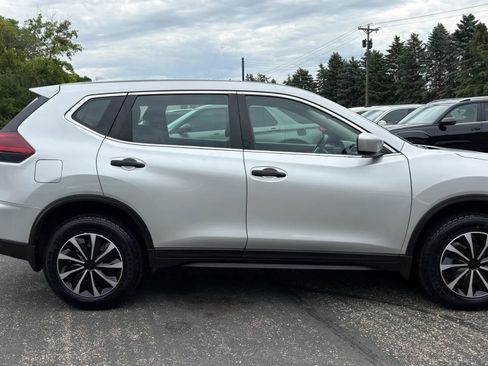 Used 2020 Nissan Rogue S AWD/4WD image 10