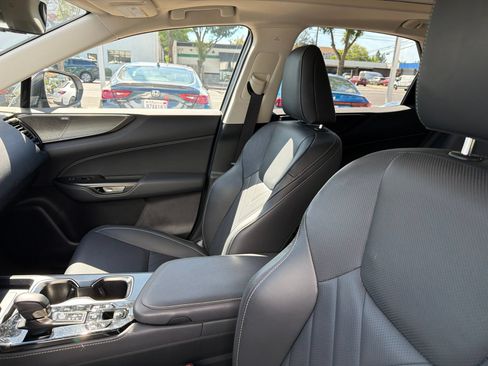 Used 2025 Lexus NX 450h+ AWD w/ Luxury Package image 7