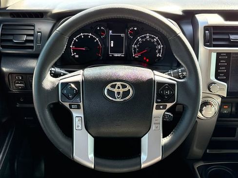 Used 2020 Toyota 4Runner SR5 Premium w/ Moonroof Package AWD/4WD image 15