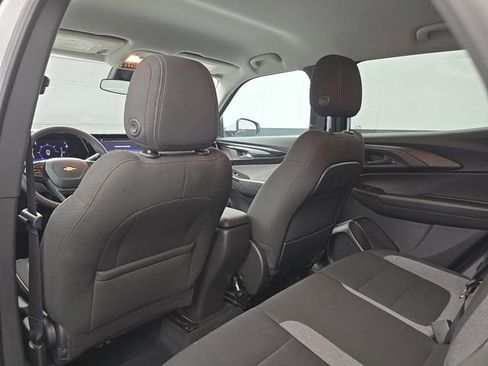 Used 2025 Chevrolet TrailBlazer LT FWD image 39