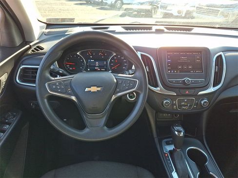 Certified 2021 Chevrolet Equinox LT image 12