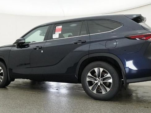 New 2026 Toyota Highlander XLE image 20
