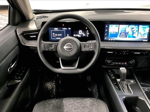 New 2026 Nissan Kicks SV image 18