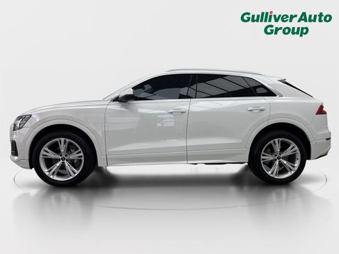 Used 2023 Audi Q8 Premium w/ Convenience Package AWD/4WD image 3