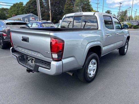 Used 2022 Toyota Tacoma SR image 6
