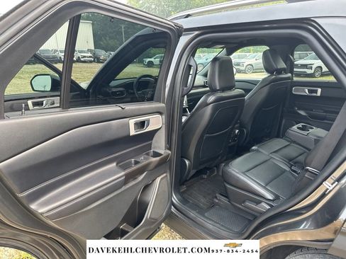 Used 2020 Ford Explorer Limited AWD/4WD image 18