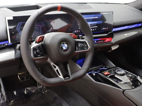 New 2027 BMW M5 Touring AWD/4WD image 8