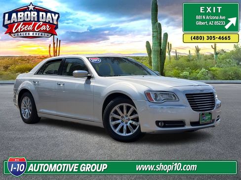 Used 2012 Chrysler 300 Limited RWD image 1