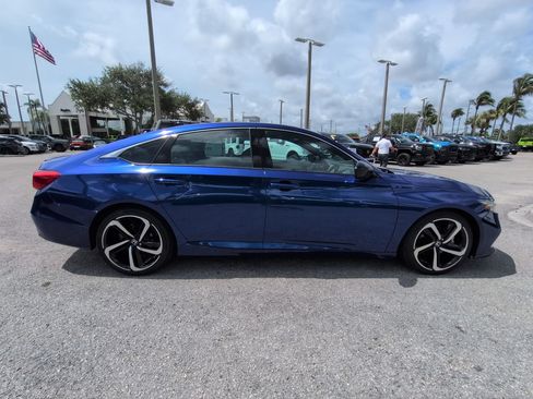 Used 2022 Honda Accord Sport image 5