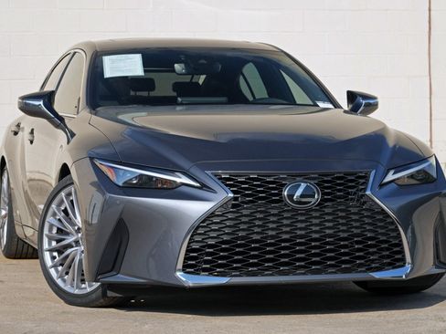 Used 2023 Lexus IS 300 w/ Premium Package RWD image 4