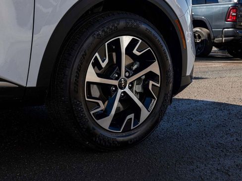 Used 2025 Kia Sportage EX w/ Premium Package image 9