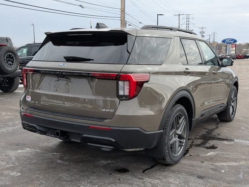 New 2026 Ford Explorer ST-Line image 4