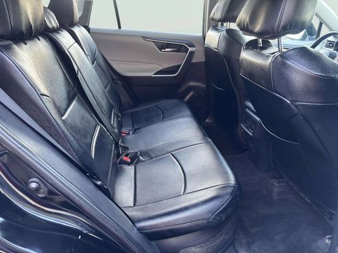 Used 2020 Toyota RAV4 XLE w/ Convenience Package AWD/4WD image 19