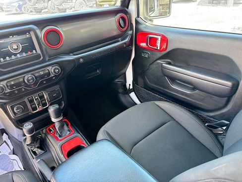 Used 2023 Jeep Wrangler Sport S image 26