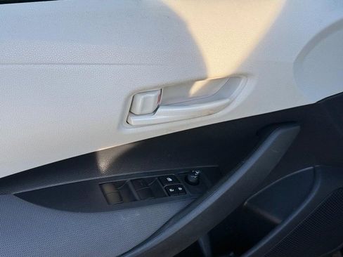 Used 2024 Toyota Corolla LE image 18