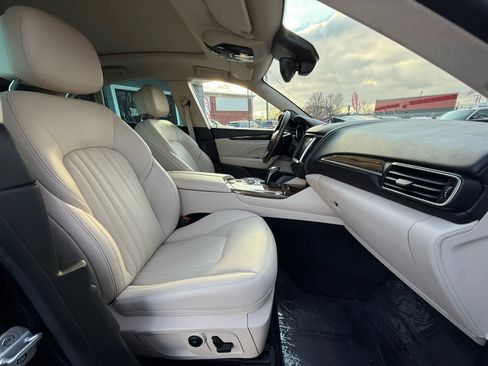 Used 2019 Maserati Levante GranLusso image 31
