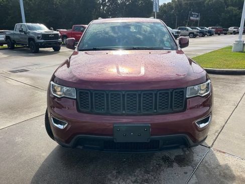 Used 2021 Jeep Grand Cherokee Laredo w/ Security & Convenience Group AWD/4WD image 10