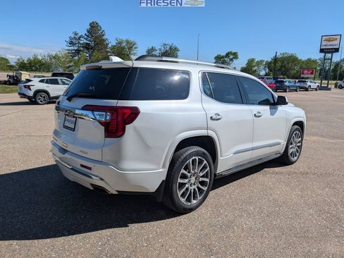 Used 2023 GMC Acadia Denali w/ Denali Ultimate Package AWD/4WD image 5