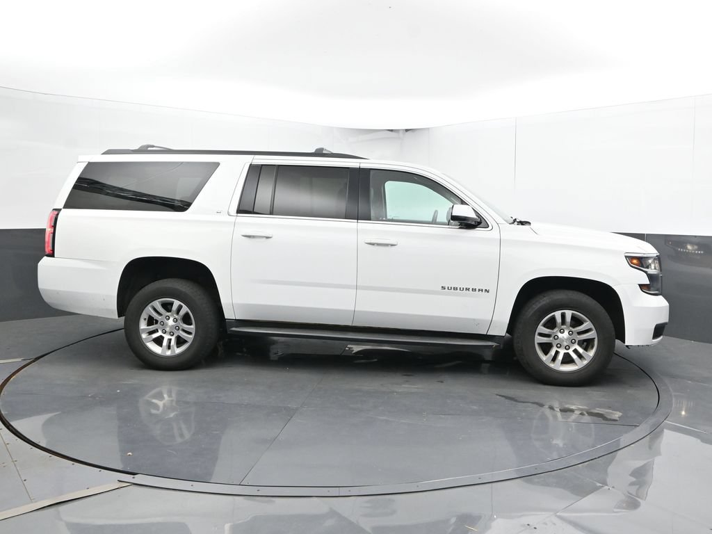 Used 2017 Chevrolet Suburban LT AWD/4WD image 4