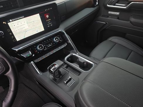 Used 2025 GMC Sierra 1500 Denali image 25