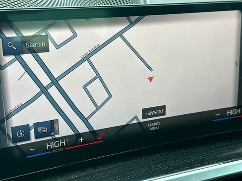 Used 2023 BMW 330e xDrive w/ Convenience Package image 22