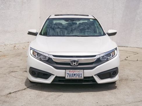 Used 2016 Honda Civic EX image 2