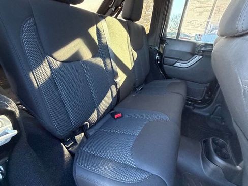 Used 2016 Jeep Wrangler Unlimited Sport image 18