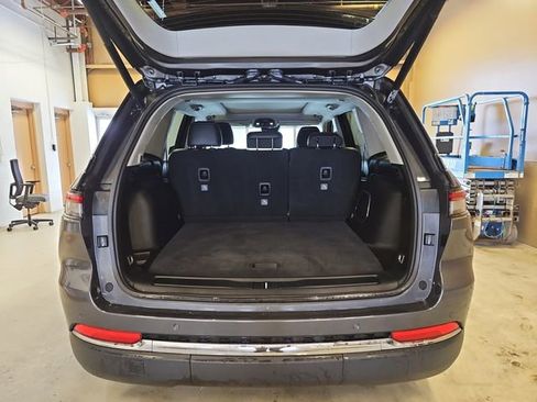 Used 2022 Jeep Grand Cherokee Limited image 26