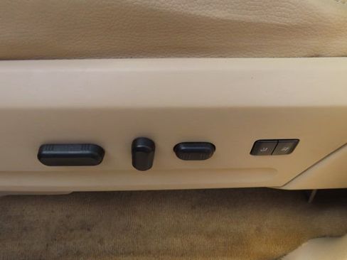 Used 2011 Ford Expedition XLT w/ 201A Rapid Spec Order Code image 25