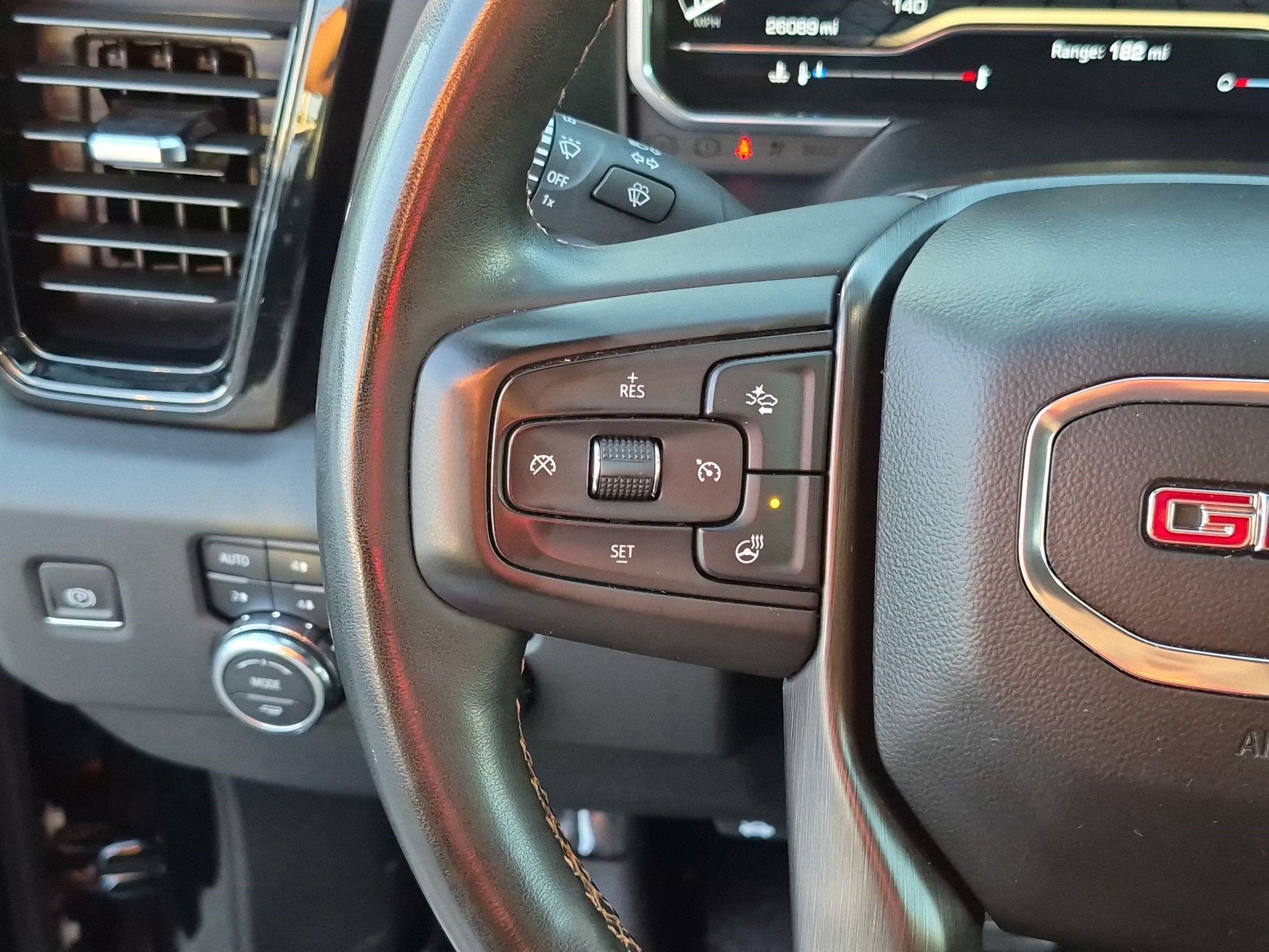 Used 2024 GMC Sierra 2500 AT4 AWD/4WD image 17