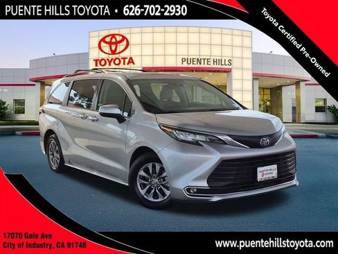 Certified 2023 Toyota Sienna XLE FWD image 1