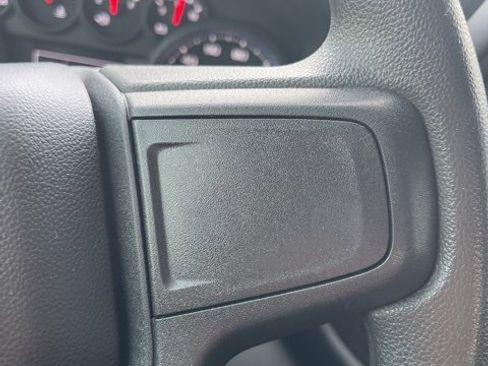 Used 2025 Chevrolet Silverado 1500 Custom Trail Boss w/ Turbomax Blackout Package image 16