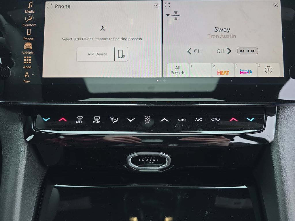 New 2026 Jeep Grand Cherokee Altitude AWD/4WD image 21