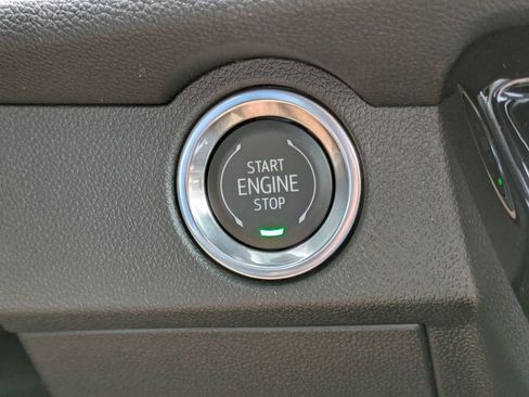 New 2025 Chevrolet Traverse LT w/ Enhanced Driving Package image 28