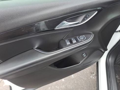 Used 2022 Buick Envision Preferred image 13