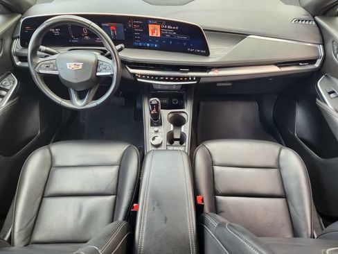 Used 2025 Cadillac XT4 Premium Luxury FWD image 26