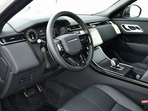 New 2026 Land Rover Range Rover Velar Dynamic SE image 24