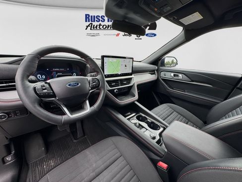 Used 2025 Ford Explorer ST-Line w/ ST-Line Street Pack AWD/4WD image 20