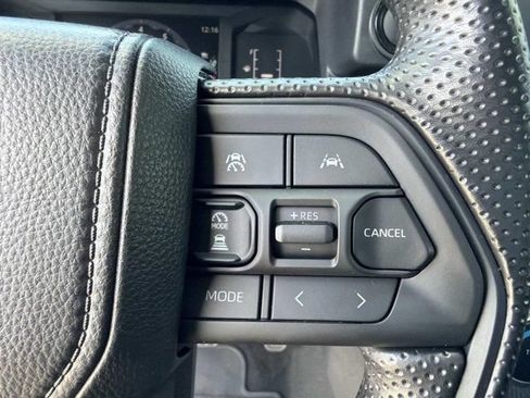 Used 2026 Toyota Tacoma SR5 AWD/4WD image 23