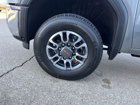 New 2026 GMC Sierra 2500 SLE w/ SLE Convenience Package image 22