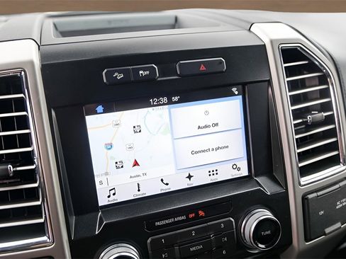 Used 2016 Ford F150 Lariat w/ Equipment Group 502A Luxury image 18